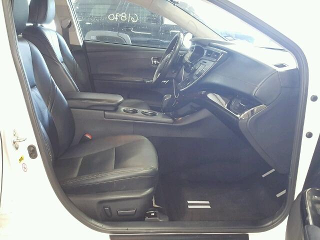 4T1BK1EB4FU138012 - 2015 TOYOTA AVALON XLE WHITE photo 5