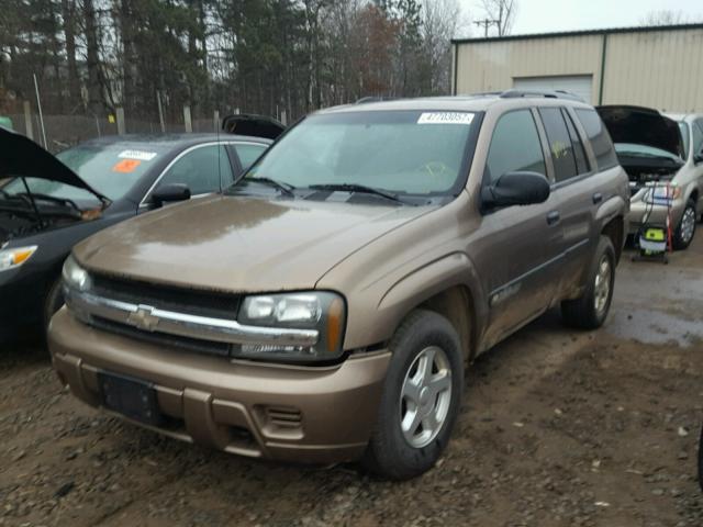 1GNDT13S332124940 - 2003 CHEVROLET TRAILBLAZE GOLD photo 2