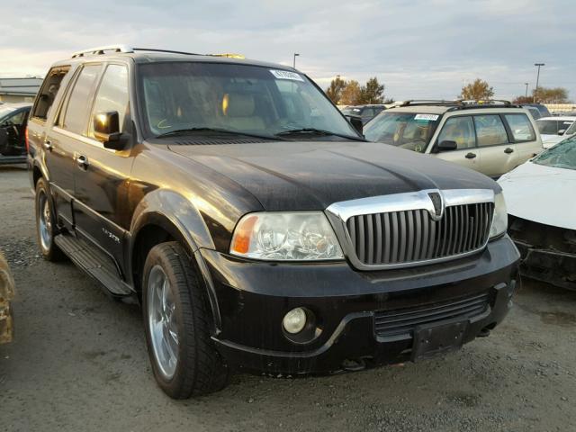 5LMFU27R64LJ35446 - 2004 LINCOLN NAVIGATOR შავი ფოტო 1
