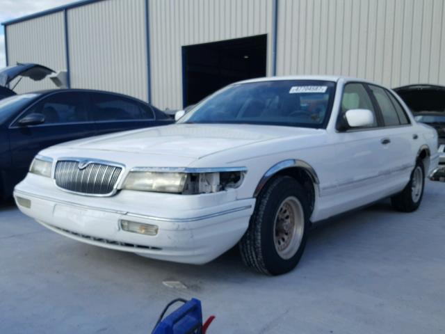 2MELM74WXVX650809 - 1997 MERCURY GRAND MARQ WHITE photo 2