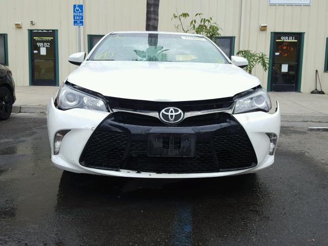 4T1BF1FK0FU022258 - 2015 TOYOTA CAMRY LE WHITE photo 9