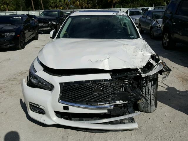 JN1BV7AP1EM686986 - 2014 INFINITI Q50 BASE Blanco foto 9