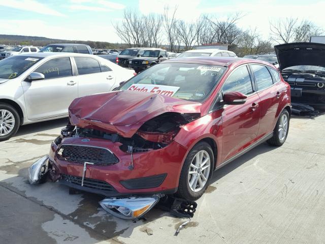 1FADP3K24HL214261 - 2017 FORD FOCUS SE RED photo 2