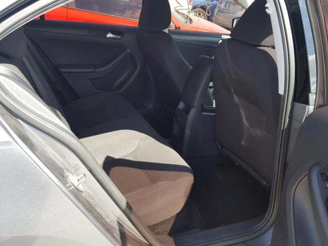 3VW2K7AJ2FM227230 - 2015 VOLKSWAGEN JETTA BASE გრაფიტი ფოტო 6