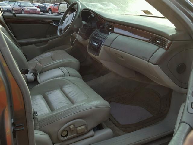 1G6KD54YX1U202870 - 2001 CADILLAC DEVILLE GOLD photo 5