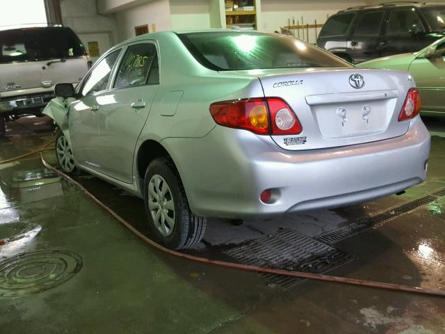 1NXBU40E69Z123660 - 2009 TOYOTA COROLLA BA SILVER photo 3