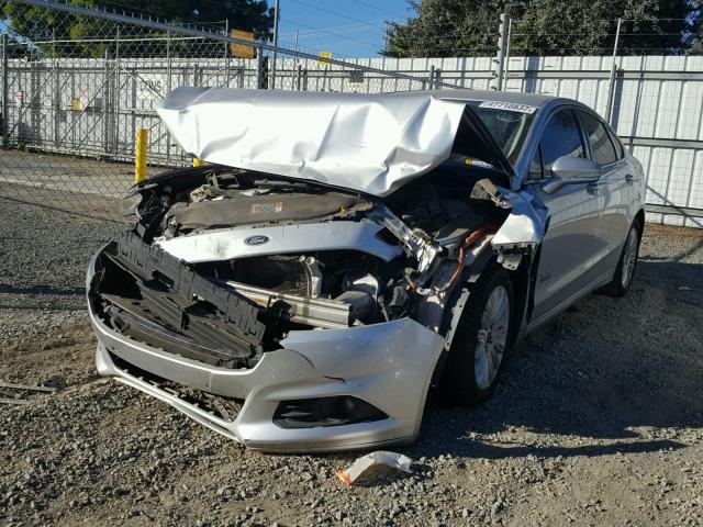 3FA6P0PU6ER129100 - 2014 FORD FUSION SE SILVER photo 2