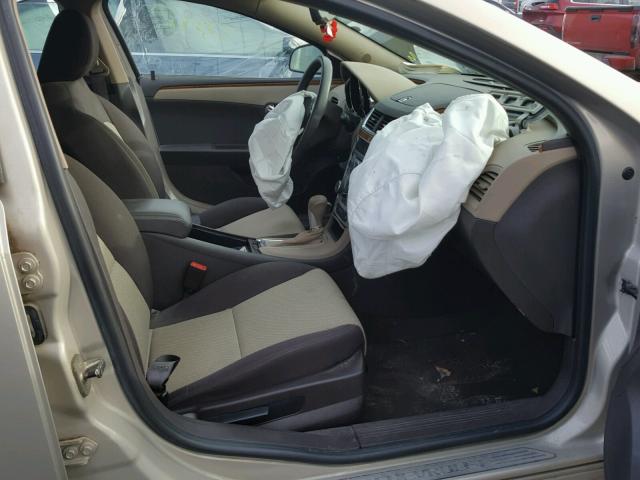 1G1ZC5E16BF394707 - 2011 CHEVROLET MALIBU 1LT 金色 照片 5