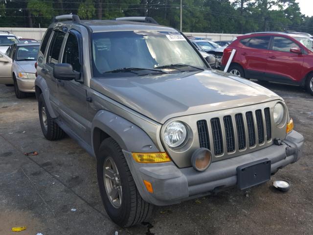 1J4GL38K26W182720 - 2006 JEEP LIBERTY RE TAN photo 1