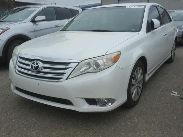 4T1BK3DB6BU429389 - 2011 TOYOTA AVALON BAS WHITE photo 2