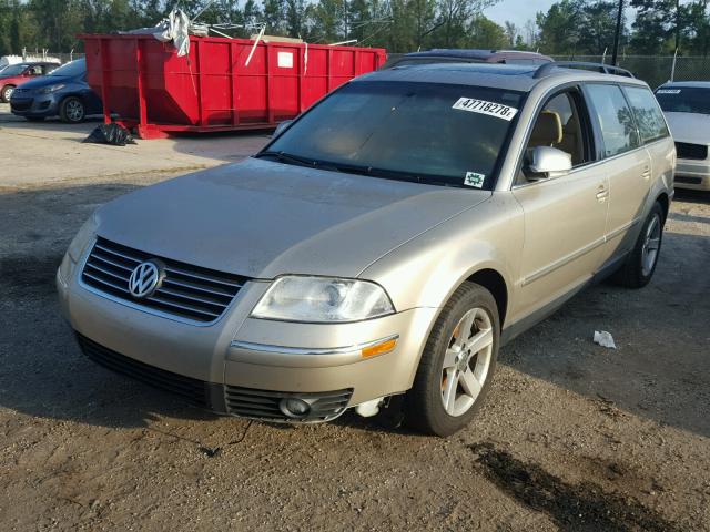 WVWWH63B64E233313 - 2004 VOLKSWAGEN PASSAT GLX BEIGE photo 2