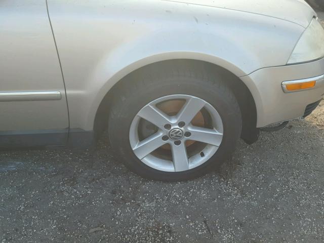 WVWWH63B64E233313 - 2004 VOLKSWAGEN PASSAT GLX BEIGE photo 9