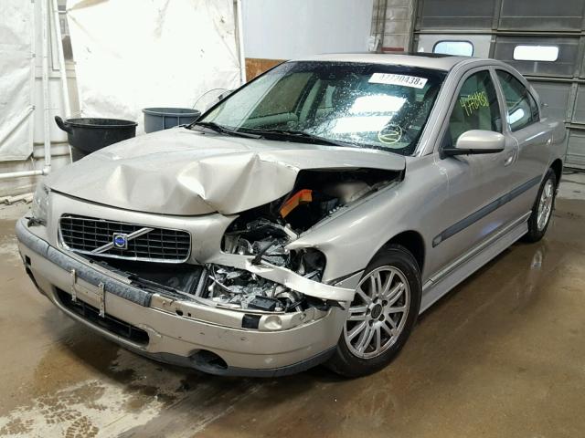 YV1RS61T942409678 - 2004 VOLVO S60 თაფლისფერი ფოტო 2