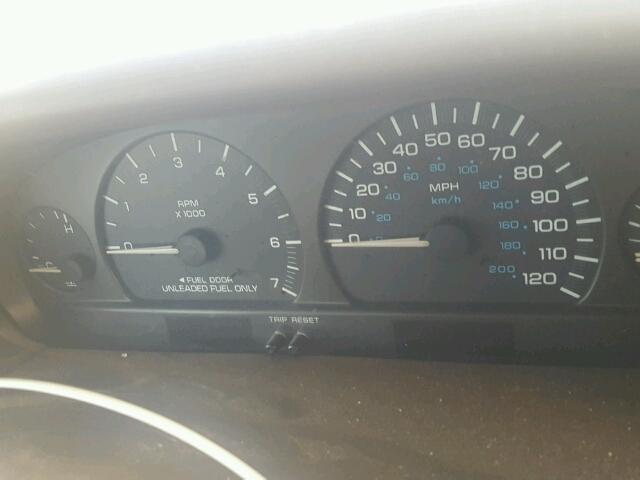 1C4GP54R5XB614279 - 1999 CHRYSLER TOWN & COU 金色 照片 8