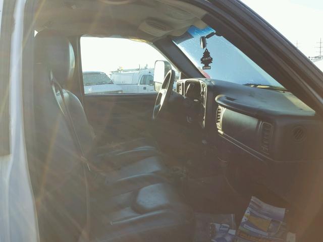 1GBJK34U86E108430 - 2006 CHEVROLET SILVERADO WHITE photo 5