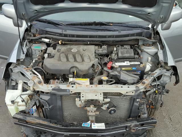 3N1BC13E68L462268 - 2008 NISSAN VERSA S GRAY photo 7