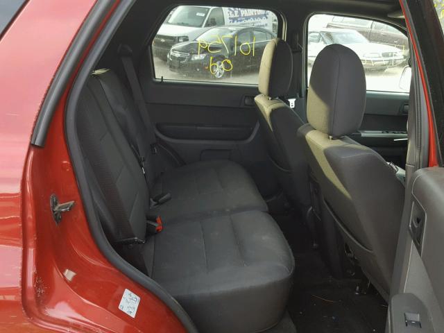 1FMCU0D72BKA53911 - 2011 FORD ESCAPE XLT RED photo 6