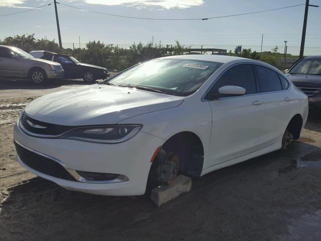 1C3CCCAB3GN140664 - 2016 CHRYSLER 200 LIMITE WHITE photo 2