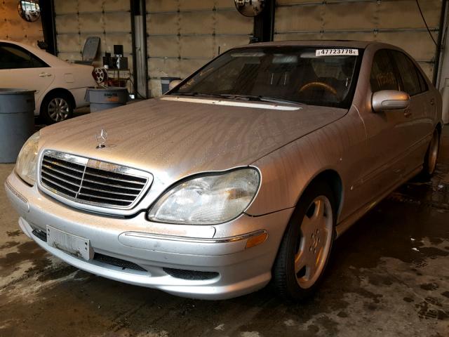 WDBNG70J01A168959 - 2001 MERCEDES-BENZ S 430 SILVER photo 2