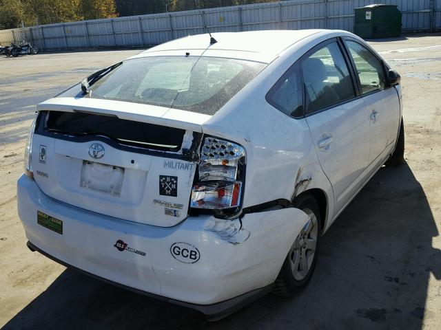 JTDKB20UX73285428 - 2007 TOYOTA PRIUS WHITE photo 4