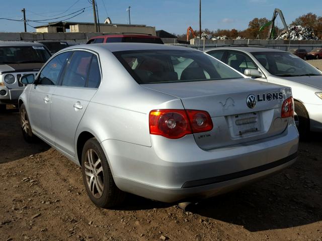 3VWSF71K15M615741 - 2005 VOLKSWAGEN NEW JETTA SILVER photo 3