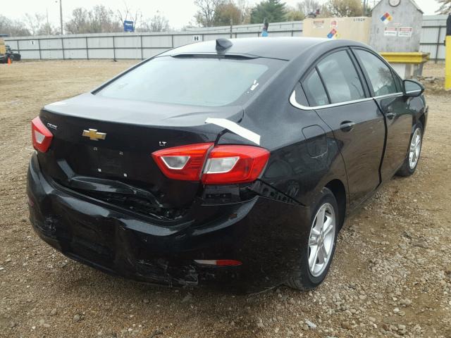 1G1BE5SM9H7236486 - 2017 CHEVROLET CRUZE LT BLACK photo 4