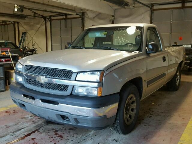 1GCEC14T65E204464 - 2005 CHEVROLET SILVERADO SILVER photo 2