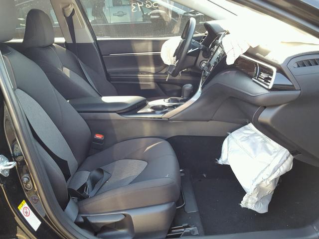 JTNB11HK6J3018578 - 2018 TOYOTA CAMRY L 黑色 照片 5