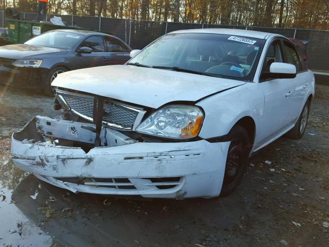 1FAHP24167G147458 - 2007 FORD FIVE HUNDR WHITE photo 2