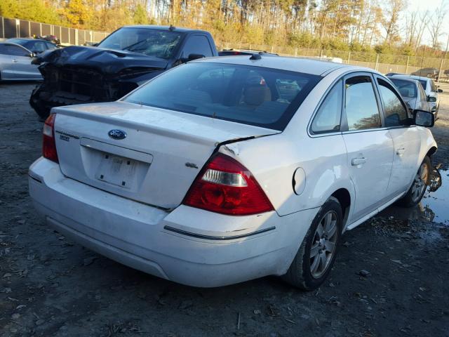 1FAHP24167G147458 - 2007 FORD FIVE HUNDR WHITE photo 4