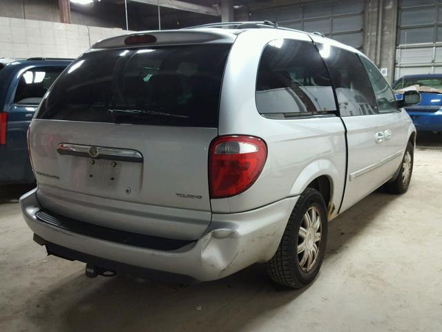 2A4GP54L46R845597 - 2006 CHRYSLER TOWN & COU SILVER photo 4