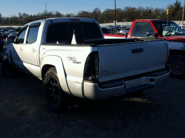 5TELU42N07Z383059 - 2007 TOYOTA TACOMA DOU GRAY photo 3