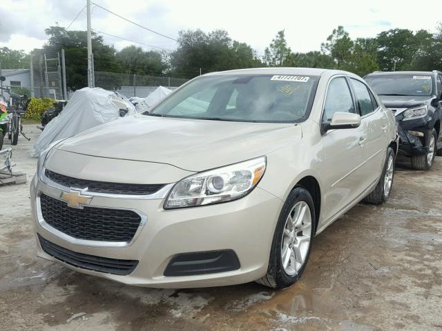 1G11C5SL1FF318367 - 2015 CHEVROLET MALIBU 1LT 金色 照片 2