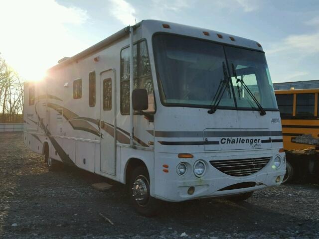 5B4MP67G143393553 - 2005 WORKHORSE CUSTOM CHASSIS MOTORHOME WHITE photo 1