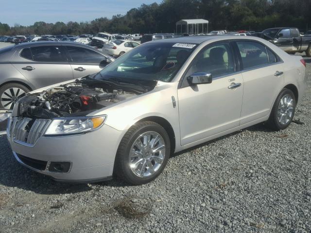 3LNHL2GC6AR626462 - 2010 LINCOLN MKZ SILVER photo 2