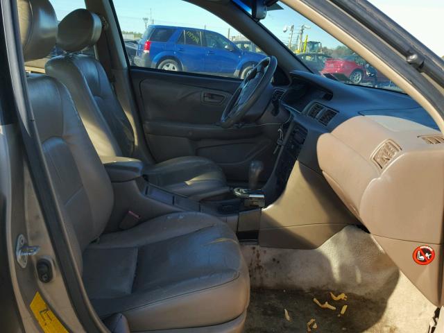 JT2BF28K0X0149231 - 1999 TOYOTA CAMRY LE ოქროსფერი ფოტო 5