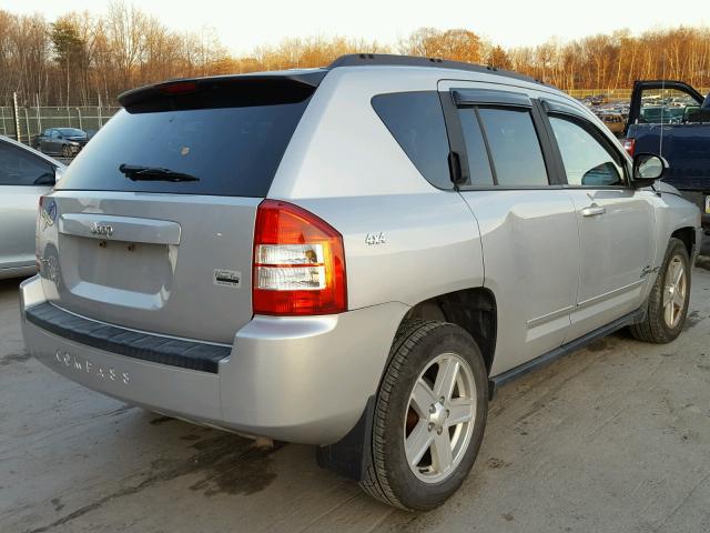 1J4NF4FB3AD560121 - 2010 JEEP COMPASS SP SILVER photo 4