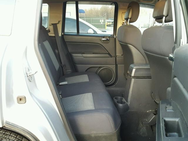 1J4NF4FB3AD560121 - 2010 JEEP COMPASS SP SILVER photo 6