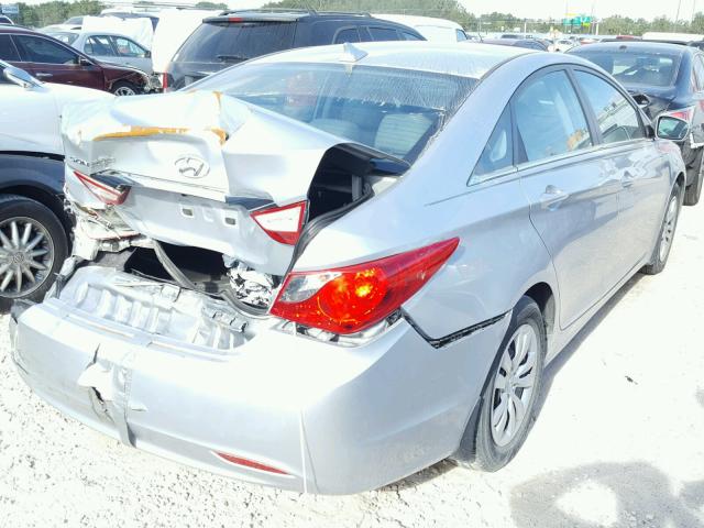 5NPEB4AC5BH240263 - 2011 HYUNDAI SONATA GLS SILVER photo 4