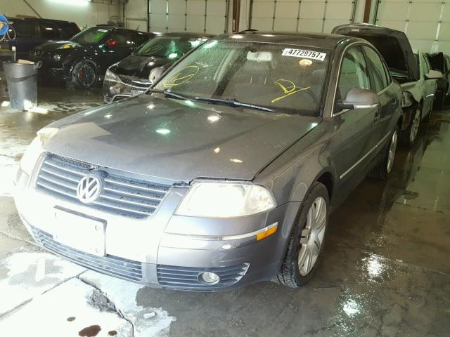 WVWRU63B55E072396 - 2005 VOLKSWAGEN PASSAT GLX GRAY photo 2