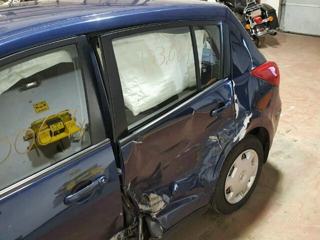 3N1BC13E78L364317 - 2008 NISSAN VERSA S BLUE photo 9