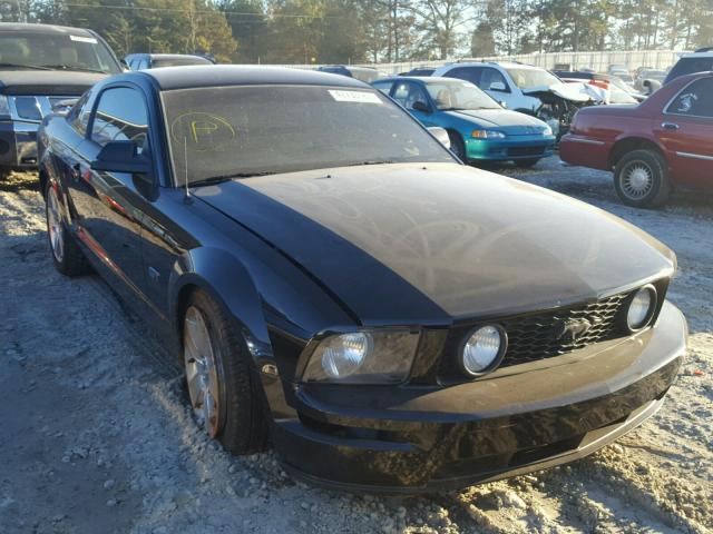 1ZVHT82H665219713 - 2006 FORD MUSTANG GT BLACK photo 1