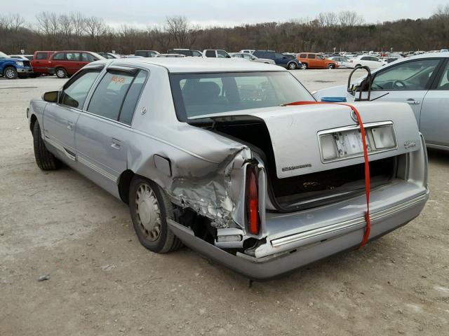 1G6KD54Y6WU784957 - 1998 CADILLAC DEVILLE SILVER photo 3