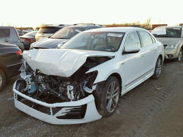 1VWDT7A36HC044120 - 2017 VOLKSWAGEN PASSAT R-L WHITE photo 2