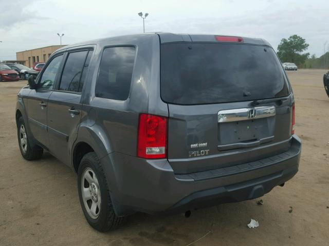 5FNYF3H26CB005301 - 2012 HONDA PILOT LX GRAY photo 3