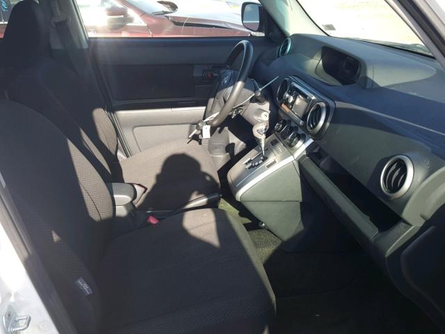 JTLZE4FE3A1103495 - 2010 TOYOTA SCION XB Blanco foto 5