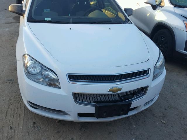 1G1ZG57B79F183794 - 2009 CHEVROLET MALIBU LS WHITE photo 9