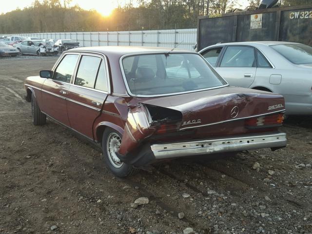 WDBAB23A9CB335943 - 1982 MERCEDES-BENZ 240 D BURGUNDY photo 3