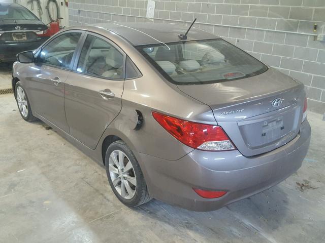 KMHCU4AE4DU576977 - 2013 HYUNDAI ACCENT GLS SILVER photo 3