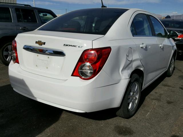 1G1JD5SH5D4122885 - 2013 CHEVROLET SONIC LT WHITE photo 4